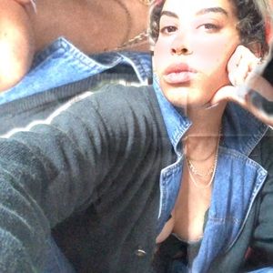 Meet your Posher, Kaylana